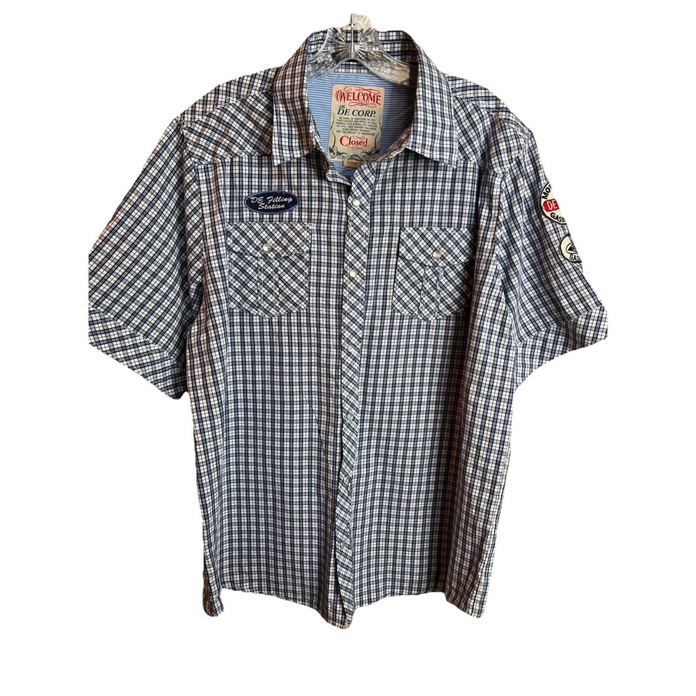 The De Corp Men's XL Blue  White Plaid w Patches‎ Short Sleeve Button Down
